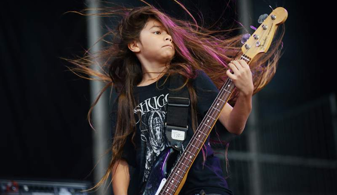 Tye Trujillo de The Helmets, hijo de Robert Trujillo Tye Trujillo de The Helmets, hijo de Robert Trujillo