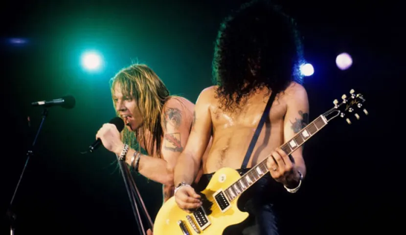 La formación original de Guns N' Roses encabezará Coachella 2016