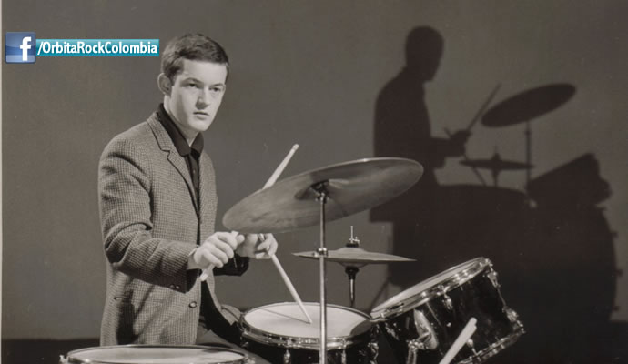 El 9 de febrero de 1940 nació Brian Bennett, músico británico, de la banda The Shadows.