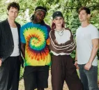 Bloc Party regresa a Colombia para celebrar los 20 años de “Silent Alarm”