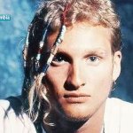 El 5 de abril de 2002 murió a los 34 años Layne Staley