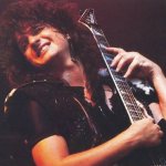 El 5 de abril de 2007 murió Murió Mark St. John quién fue guitarrista de Kiss en 1984