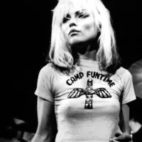 El 1 de julio de 1945 nació Debbie Harry de Blondie