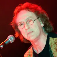 En 1944 nació Denny Layne cofundador de Wings En 1944 nació Denny Layne cofundador de Wings