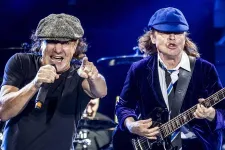 Brian Johnson regresa a AC/DC y podría participar en nueva gira