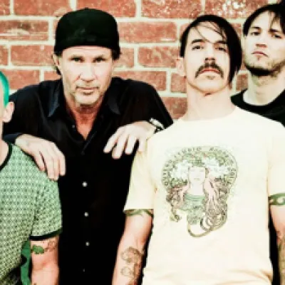 Red Hot Chili Peppers presenta su nueva canción "The Dark Necessities"