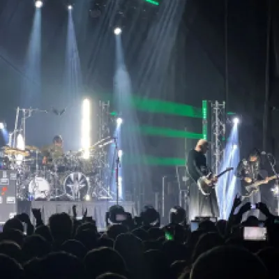 The Smashing Pumpkins durante su show en Bogotá