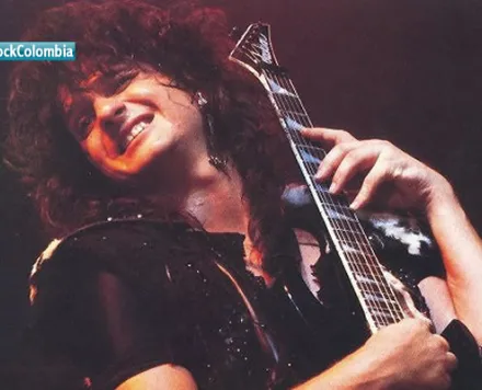 El 7 de febrero de 1956 nació Mark St. John quien fue guitarrista de Kiss. Falleció en 2007.