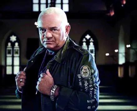 El 6 de abril de 1952 nació en Alemania Udo Dirkschneider de Accept.