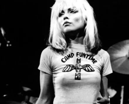 El 1 de julio de 1945 nació Debbie Harry de Blondie