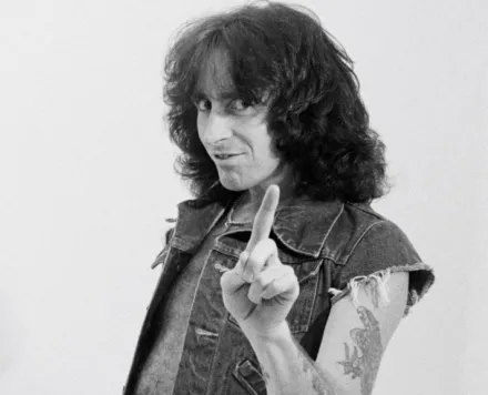 El 9 de julio de 1946 nació Bon Scott
