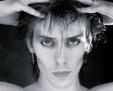 El 11 de julio de 1957 nació Peter Murphy de Bauhaus