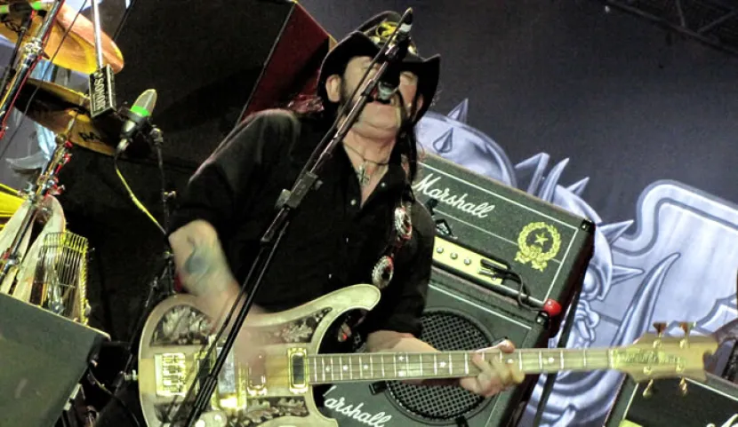 Lemmy Kilmister durante la presentación en Rock In Rio 2011 (Por Felipe Rocha)