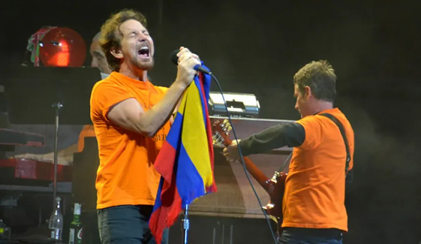 Pearl Jam en su presentación en Bogotá