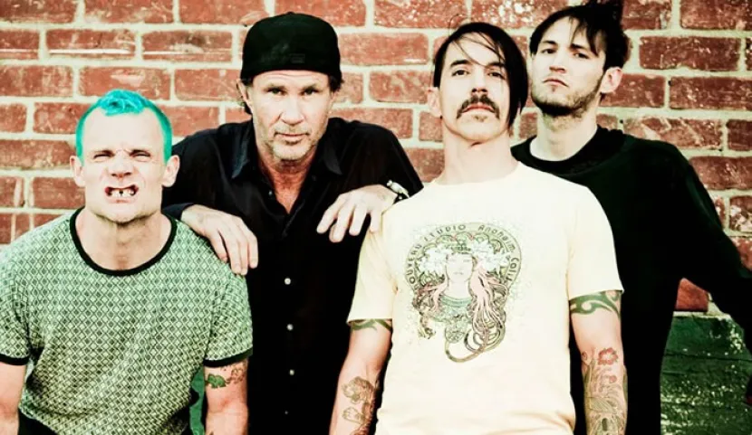 Red Hot Chili Peppers presenta su nueva canción "The Dark Necessities"