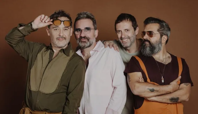 Lika Nova y Ruido D Fondo serán los invitados de Love Of Lesbian en Bogotá