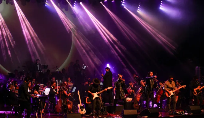 El legado de Pink Floyd revive en formato filarmónico en Bogotá